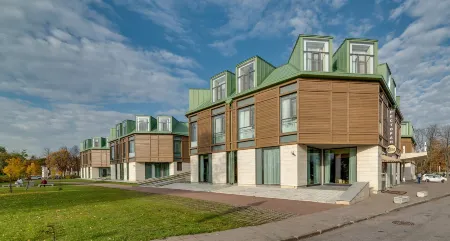 Новый Петергоф Отели рядом с достопримечательностью «Государственный музей-заповедник "Петергоф"»