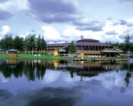 Best Western Lake Lucille Inn Hotels in Matanuska-Susitna