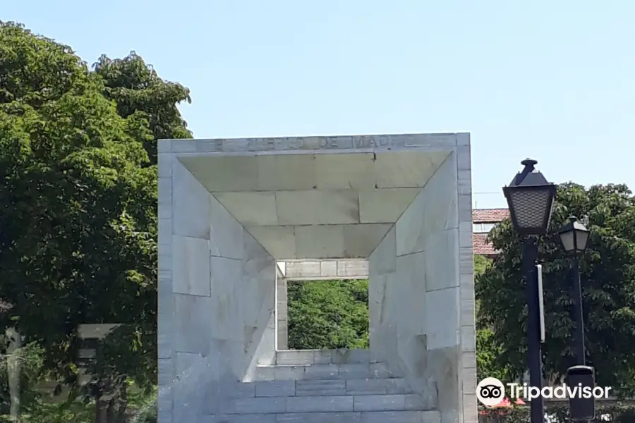 Monumento a la Constitucion de 1978