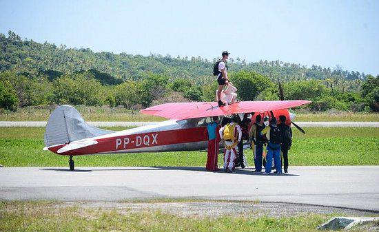 FlyZoo Skydiving