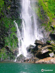 Higashi Shiiya Falls