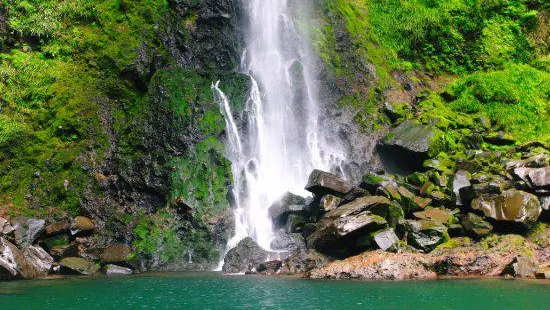 Higashi Shiiya Falls