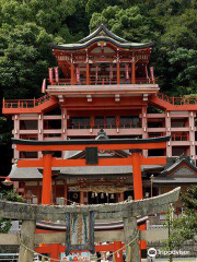 Kusadoinari Shrine