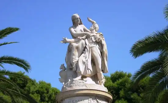 Hotels near Statue of Lord Byron