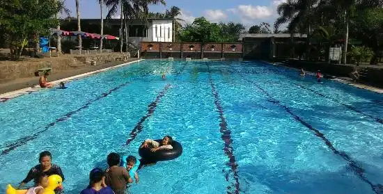 Hotel in zona Suruh Recreational Park & Bath