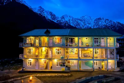 Zostel Chitkul Hotels near Rakchham-Chhitkul Sanctuary