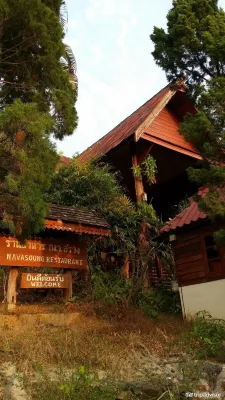 Navasoung Resort - parking