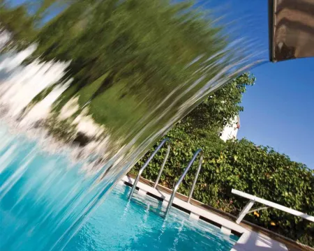 Hotel Roma Отели рядом с достопримечательностью «Bagni Carla 98»