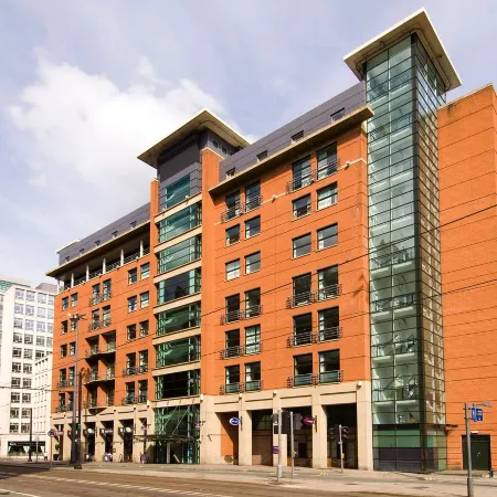 Premier Inn Manchester Central Отели рядом с достопримечательностью «Улица Уилмслоу-Роуд»