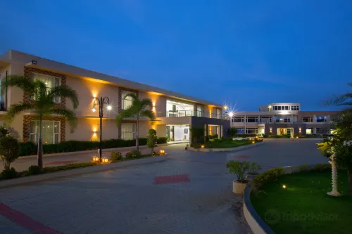 Landmark Pallavaa Beach Resort Hotels in Nemmeli