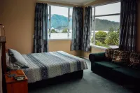 Blue Moon Lodge Hotels in Havelock