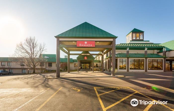Ramada by Wyndham Plymouth Hotel & Conference Center