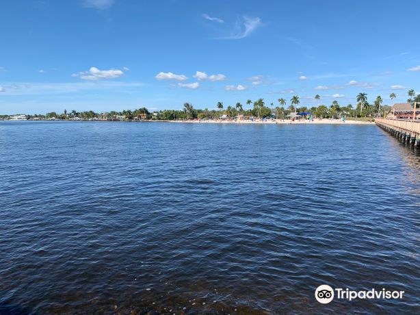 Yacht Club Community Park