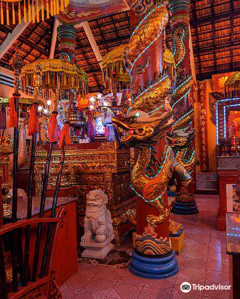 3_Thang Tam Temple