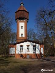 Wasserturm im Eichenpark