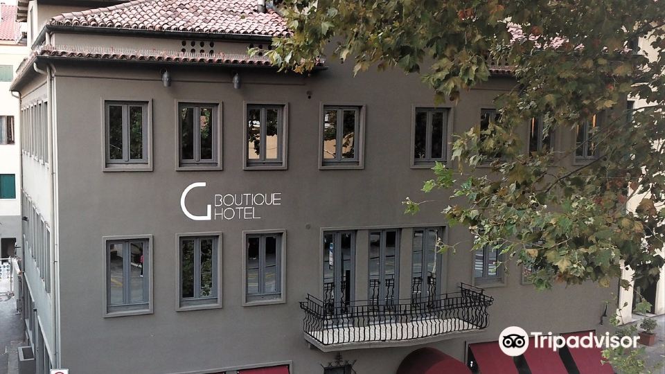 The Glam Boutique Hotel & Apt
