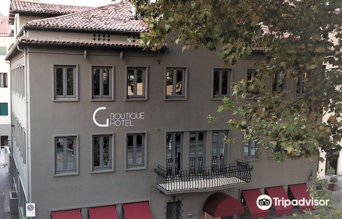 The Glam Boutique Hotel & Apt