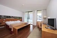 Aimia Hotel