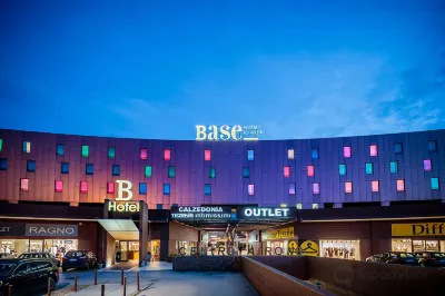 Base Hotel Hotels near Noventa di Piave Designer Outlet