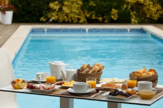 勒馬德可卡尼酒店