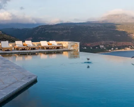 Petra & Fos Boutique Hotel & Spa Hotéis em Itilo