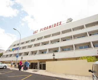 Apartamentos Pirámides