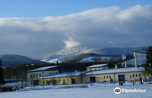 特里克西公園 - 度假屋、酒店和露營地