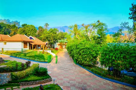 Honeydewwz Exoticaa Hotel & Resort Отели в г. Чикмагалур