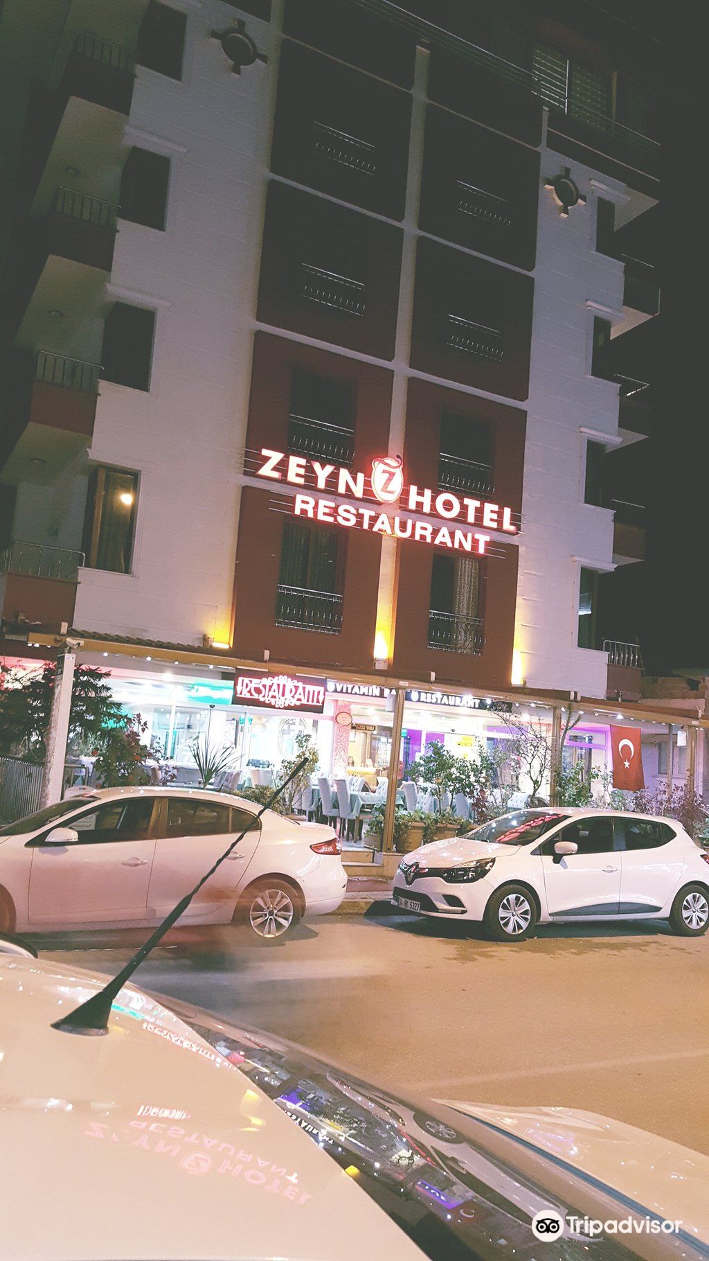 Zeyn Hotel