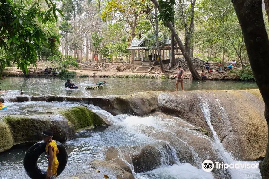 Muak Lek Arboretum + Waterfall