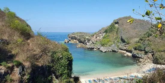 Ngrenehan Beach