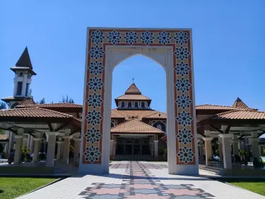 Universiti Brunei Darussalam