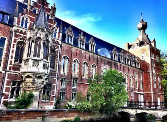 Hotels near Arenberg Castle