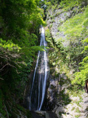 Kinugake Falls