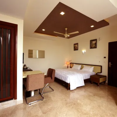 Sky Residency Hotels near محطة تامباران للسكك الحديدية