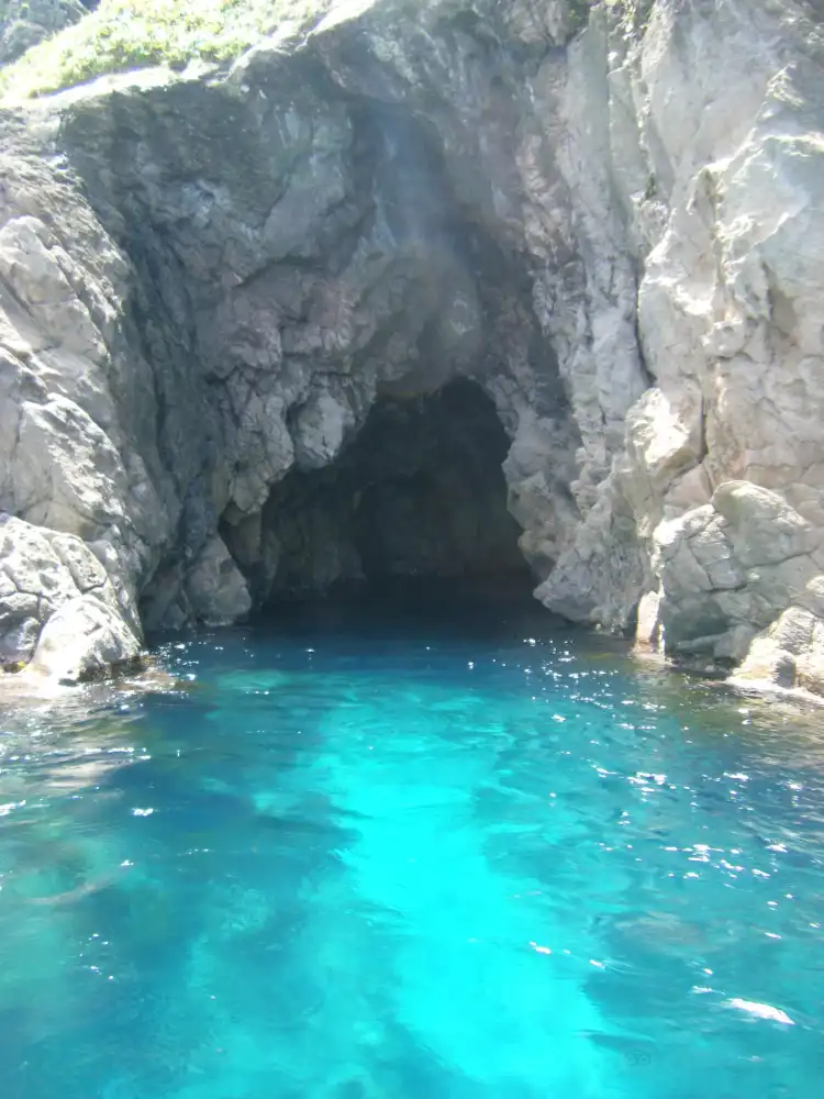 Hotels near Oki Islands