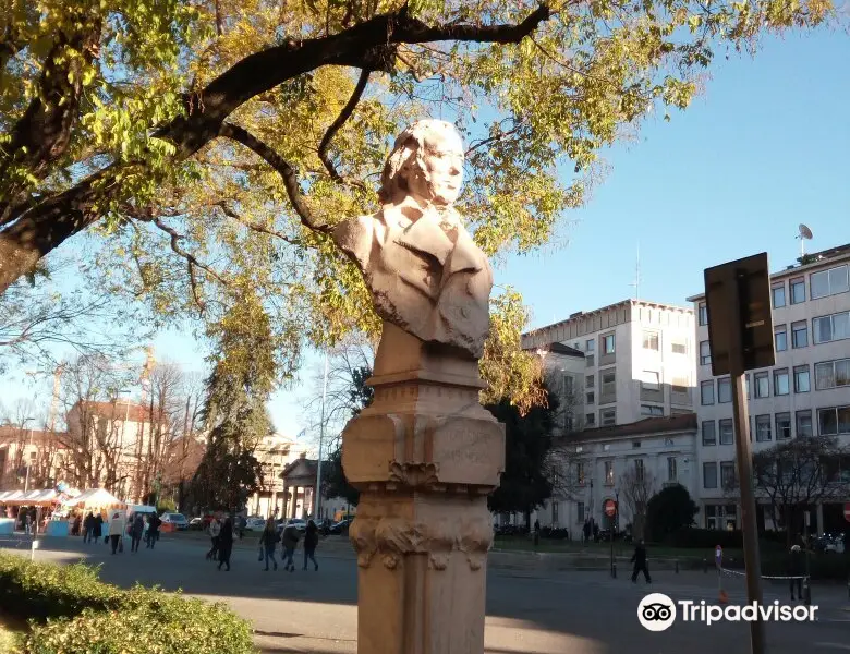 Monumento a Lorenzo Mascheroni