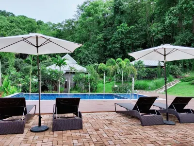 The Chateau Chiangmai Residence Hotels in Wua Lai