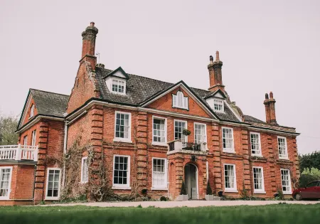 The Norfolk Mead Hotel Отели в г. Роксхем