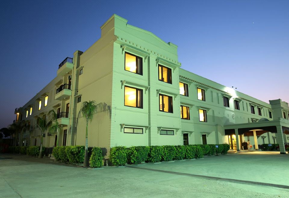 hotel overview picture