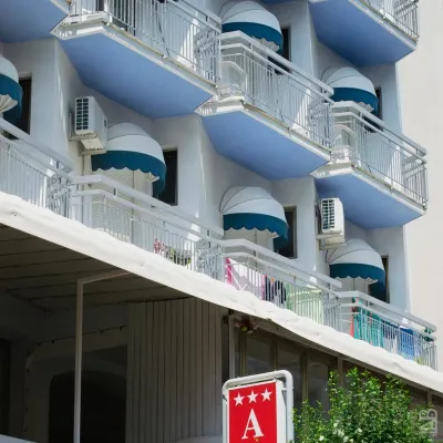 Hotel Marea Con Piscina Nuova Gestione - Baarit