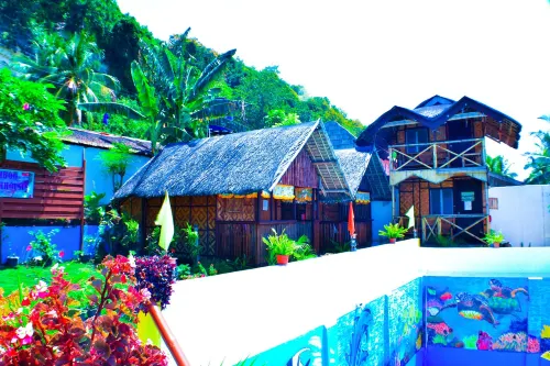 Mlk Bamboo Beachhouse Hotels in Malabuyoc