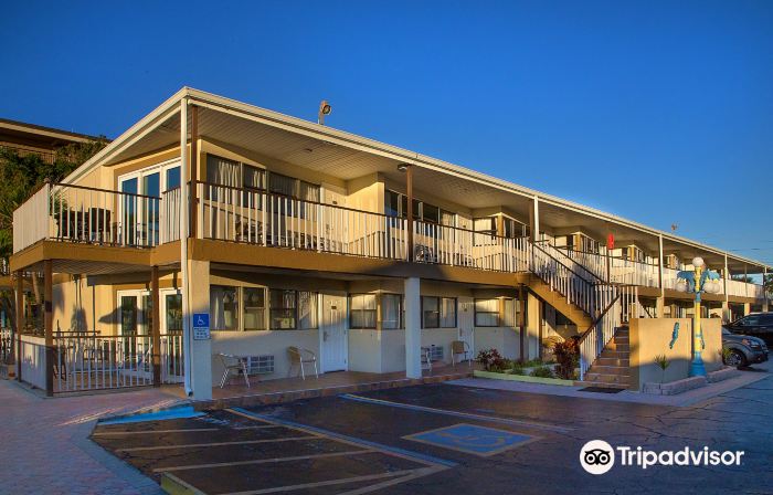 Plaza Beach Hotel - Beachfront Resort