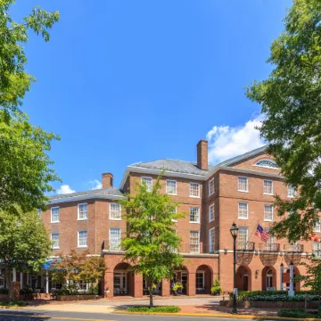The Tidewater Inn