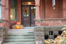 Schuster Mansion Bed & Breakfast