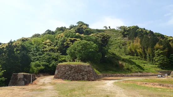 Gassan Toda Castle Sanchu Goten Palace Ruins