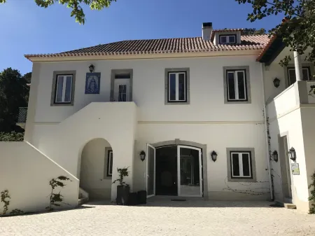 Eighteen21 Houses - Quinta Velha Отели рядом с достопримечательностью «Дворец Пена»