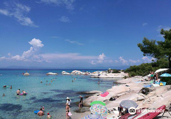 Latest travel itineraries for Kavourotrypes Beach in September (updated in  2023), Kavourotrypes Beach reviews, Kavourotrypes Beach address and opening  hours, popular attractions, hotels, and restaurants near Kavourotrypes Beach  - Trip.com