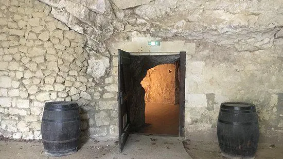 CAVE OF COUNTRY BOURGUEIL