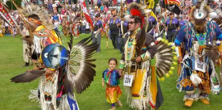 브랜트퍼드 홀리데이 인 익스프레스 숙소